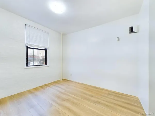 $180,000 | 21-58 35th Street, Unit 1E | Astoria