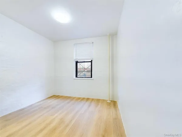 $180,000 | 21-58 35th Street, Unit 1E | Astoria