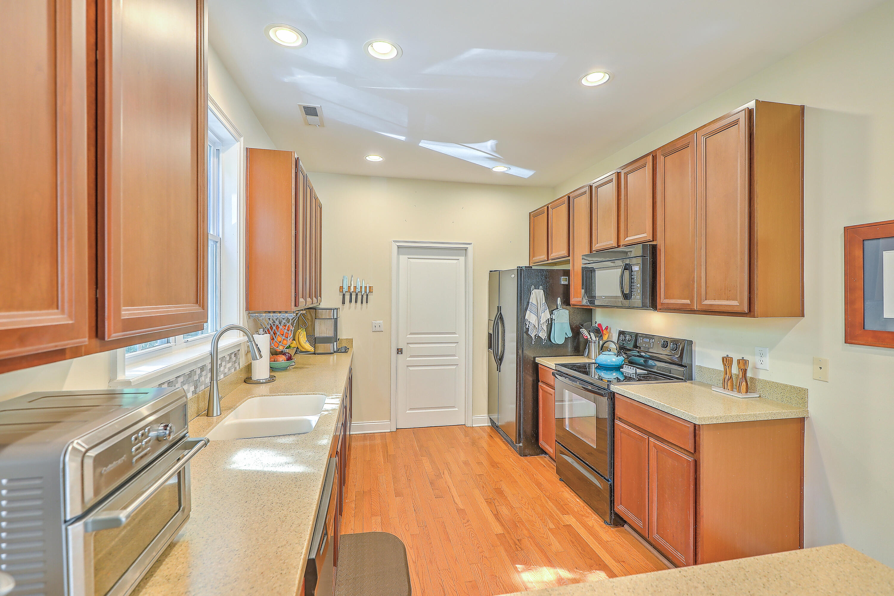 1866 Dogwood Road Charleston, SC 29414 - Photo 13 of 34 0W7A9091_2_3_4_5_6_7