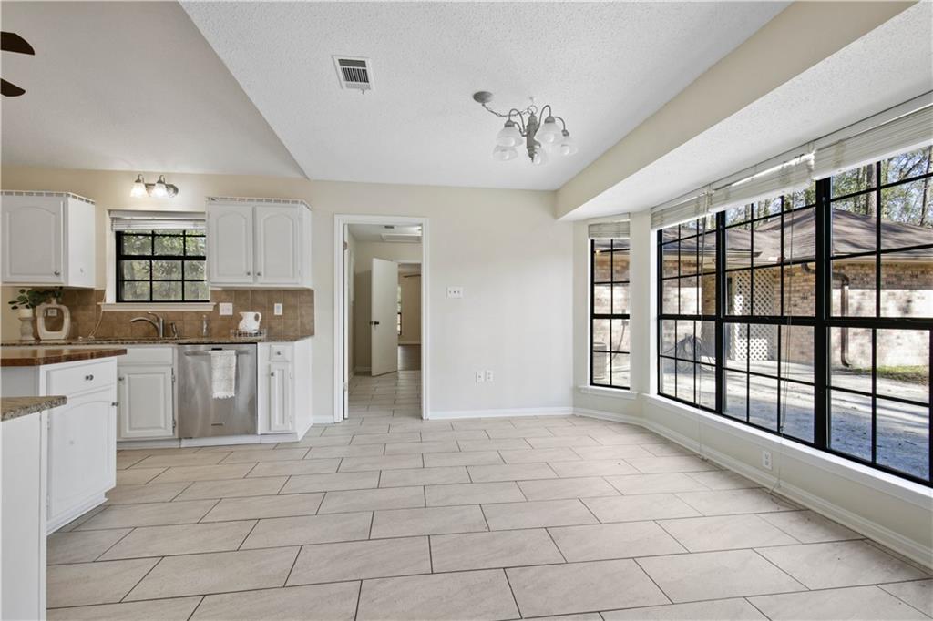 6 Sleepy Hollow Lane Slidell, LA 70458 - Photo 5 of 21