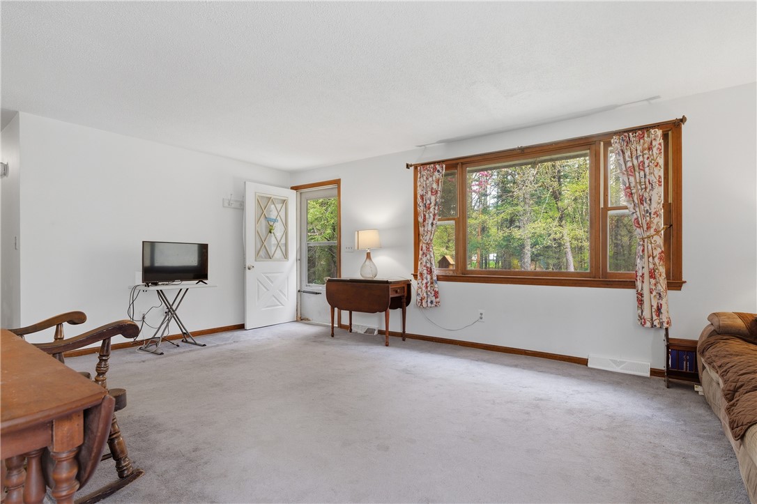 90 Pulaski Road Glocester, RI 02814 - Photo 13 of 42