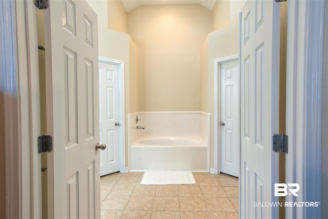 25525 Overlook Drive Loxley, AL 36551 - Photo 16 of 37 master bathroom