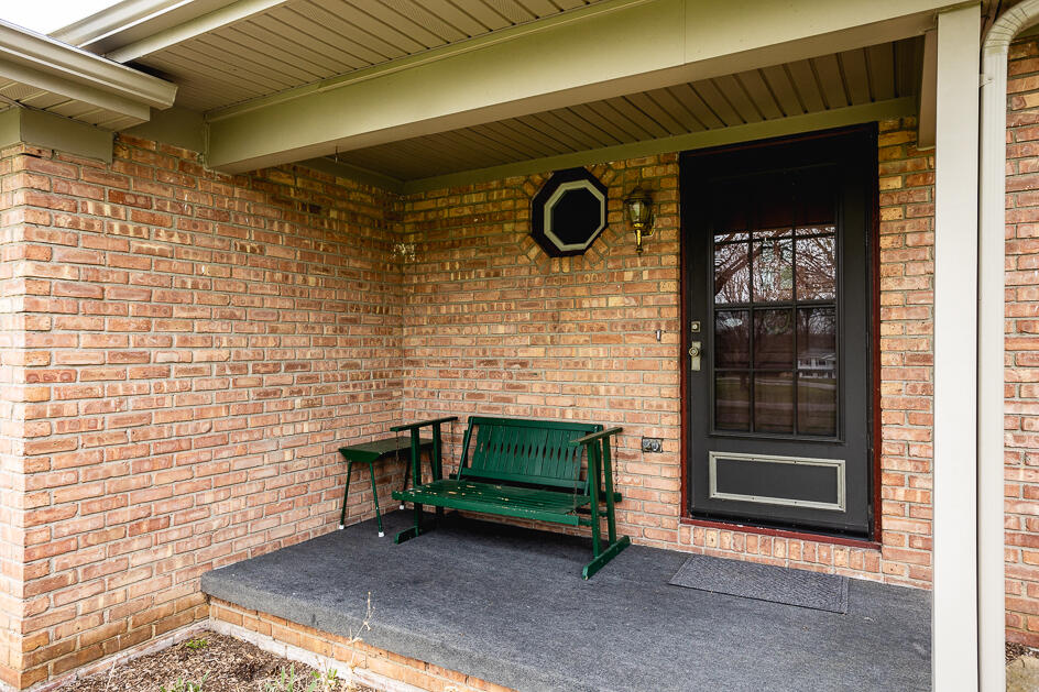 4994 Maple Dale Road Jackson, MI 49201 - Photo 8 of 43 0N0A8283