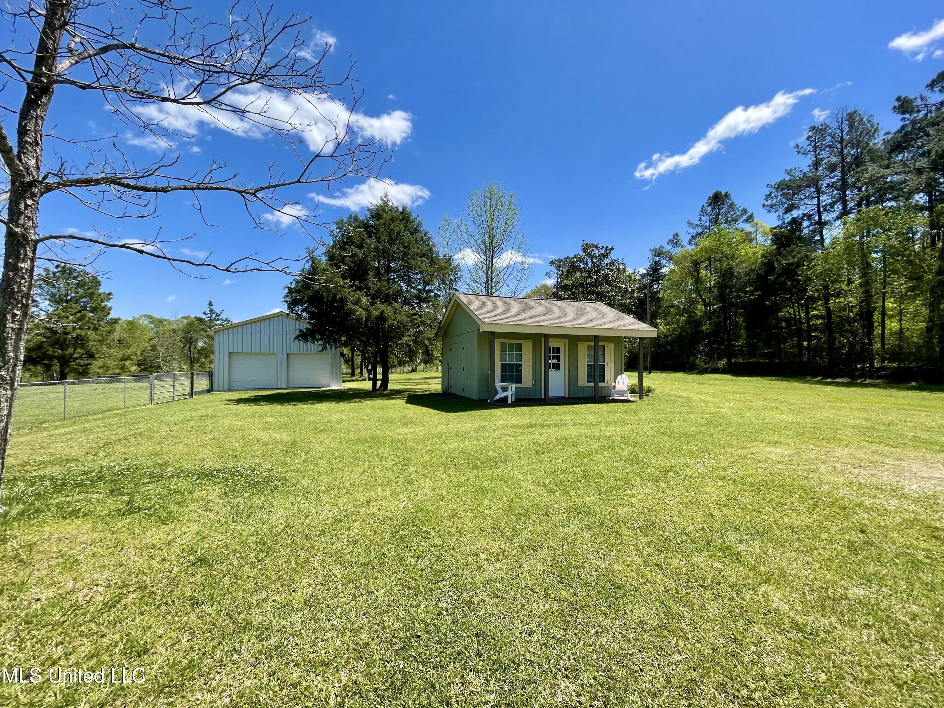 2042 Mathis Road Crystal Springs, MS 39059 - Photo 31 of 47 584F14FE-CAE2-4D6B-9CCA-66D9DFBCE67B