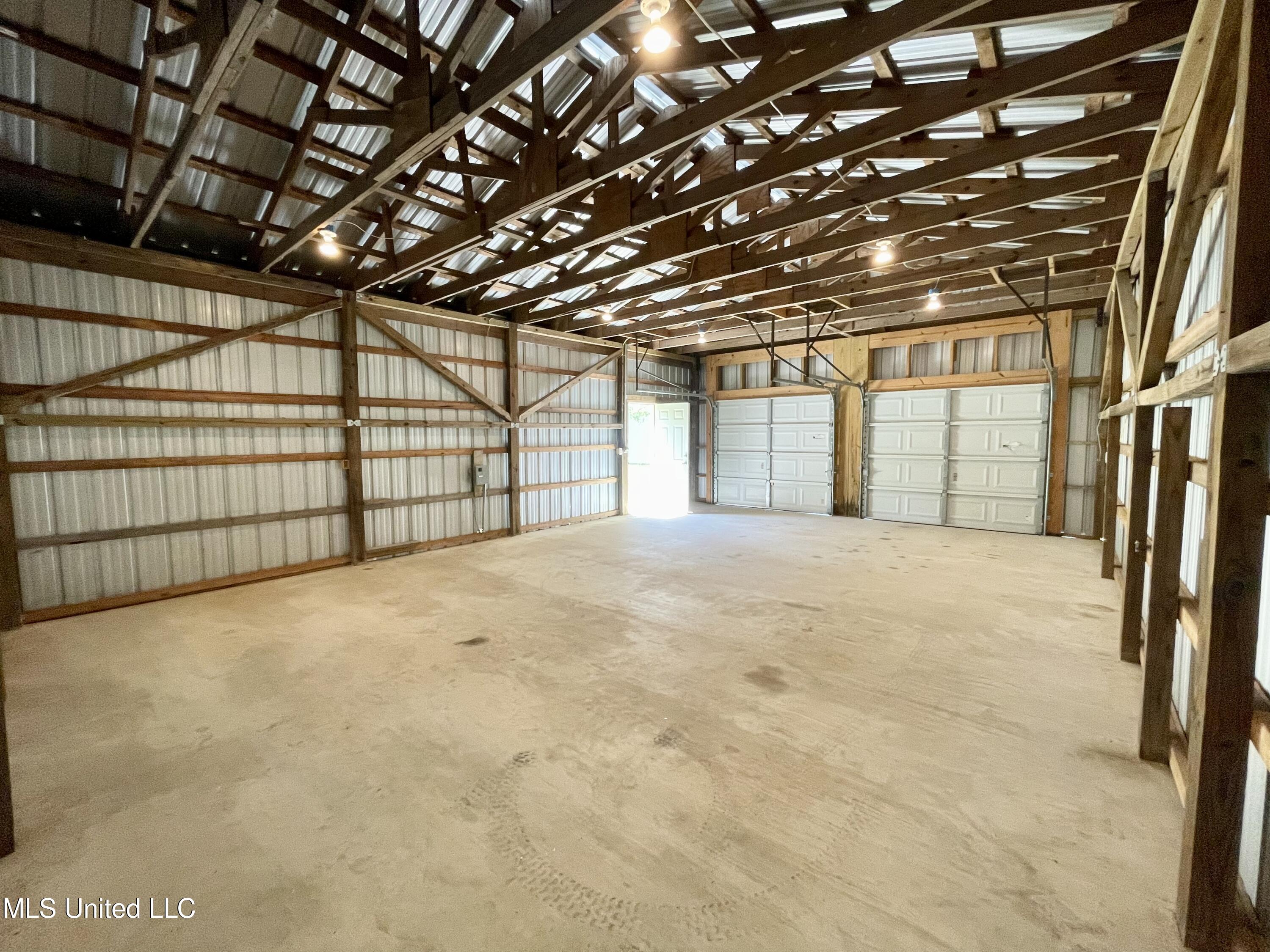 2042 Mathis Road Crystal Springs, MS 39059 - Photo 35 of 47 31AB8AC2-687A-41FA-9608-AEC968C24E20