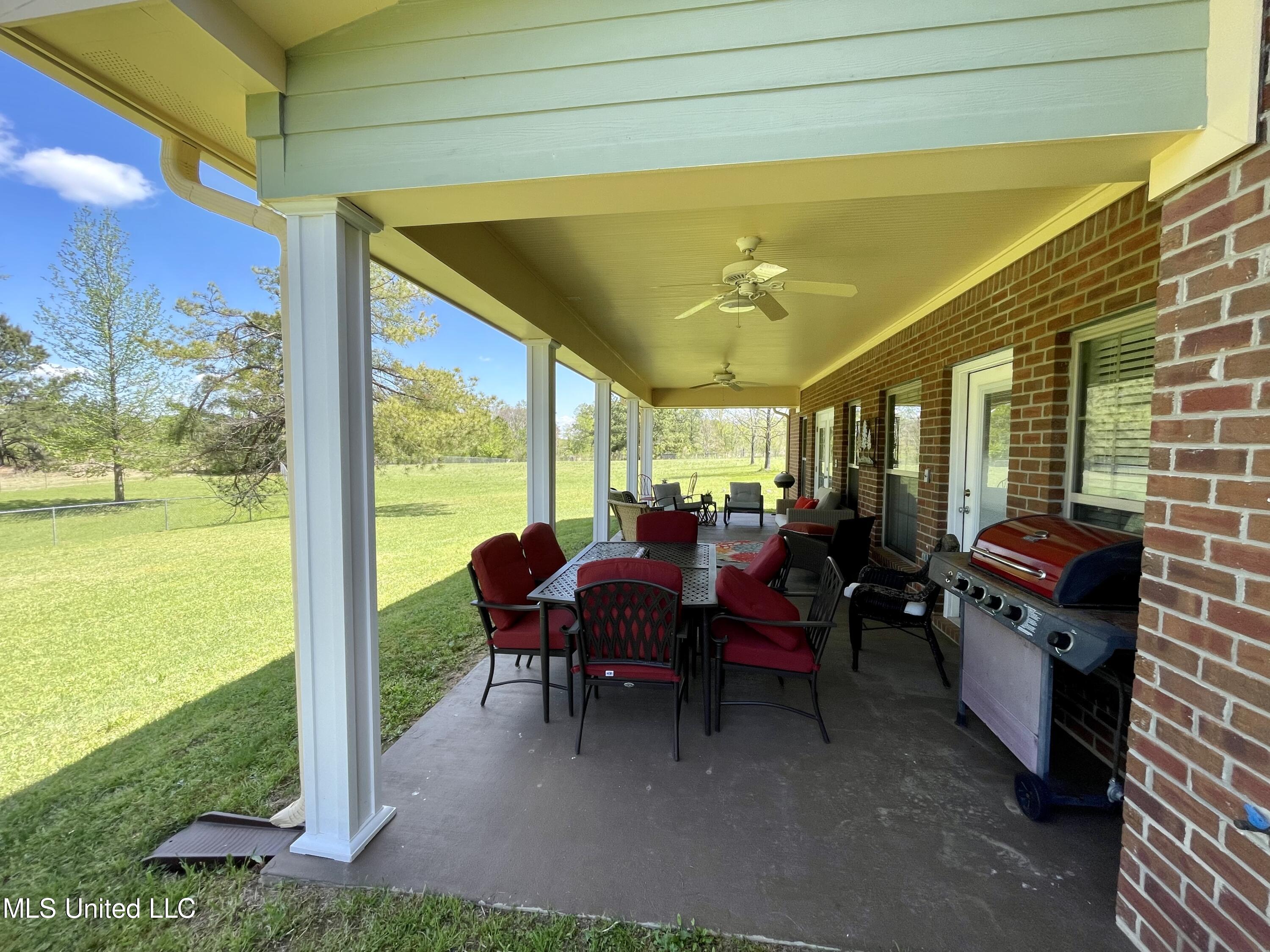2042 Mathis Road Crystal Springs, MS 39059 - Photo 39 of 47 0940A5C8-3123-4ED2-B73A-11D9DD493417
