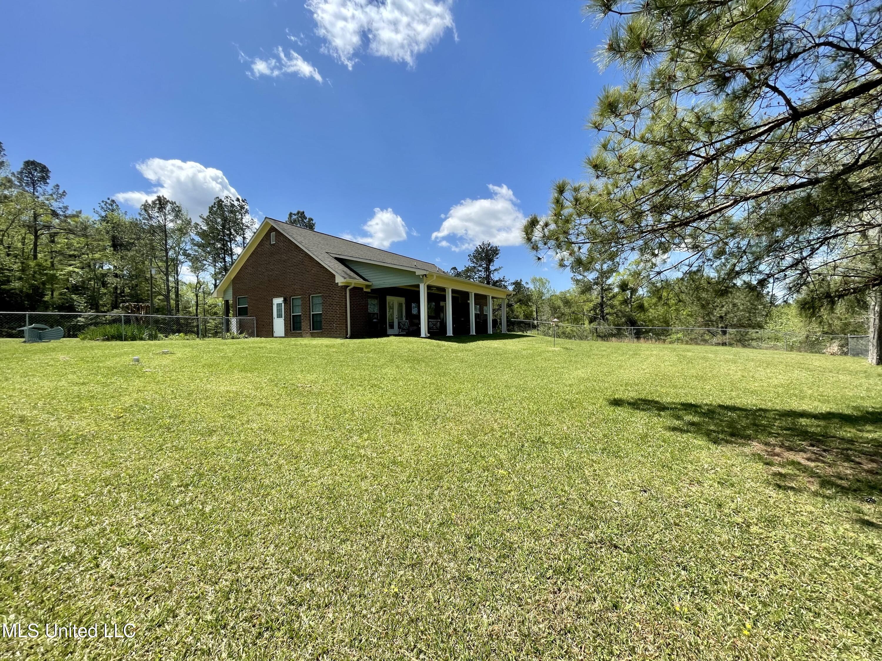 2042 Mathis Road Crystal Springs, MS 39059 - Photo 41 of 47 58BA581E-849B-400C-B5FF-86A8690B8F79
