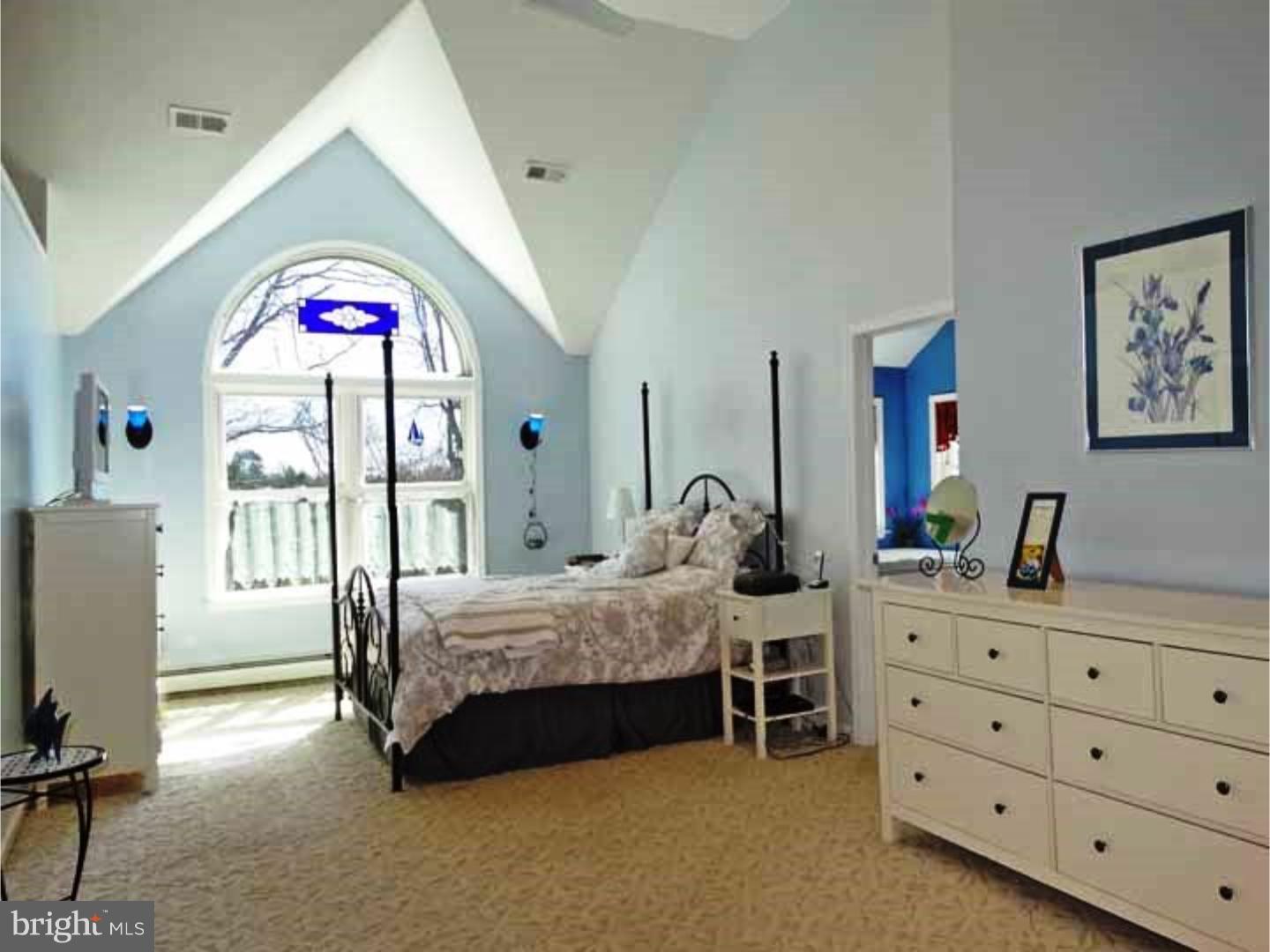148 Coach Road Langhorne, PA 19047 - Photo 13 of 25 Bedroom - Main