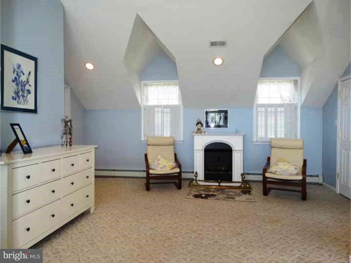 148 Coach Road Langhorne, PA 19047 - Photo 16 of 25 Bedroom - Main