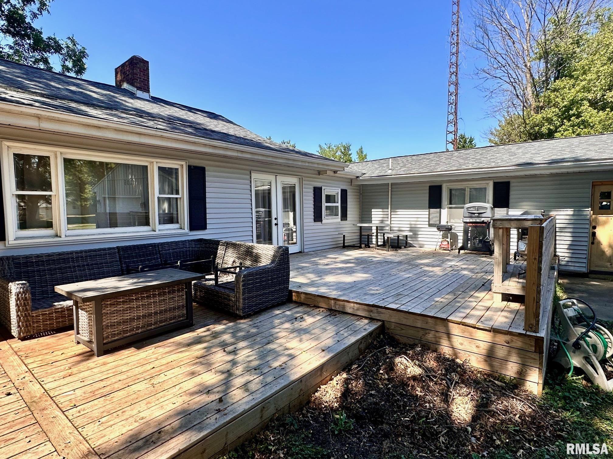 1106 East Vandalia Road Jacksonville, IL 62650 - Photo 33 of 35