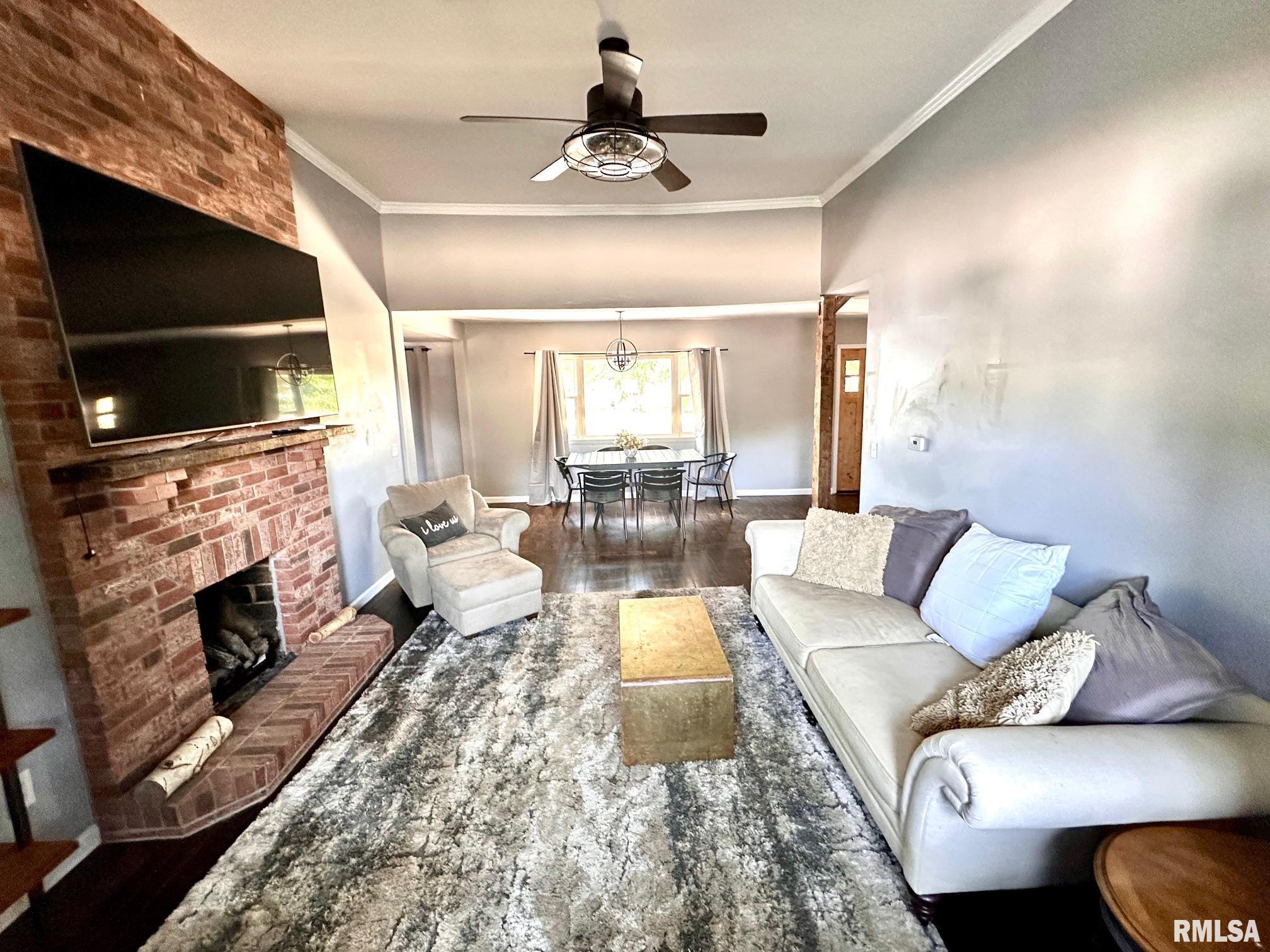 1106 East Vandalia Road Jacksonville, IL 62650 - Photo 4 of 35