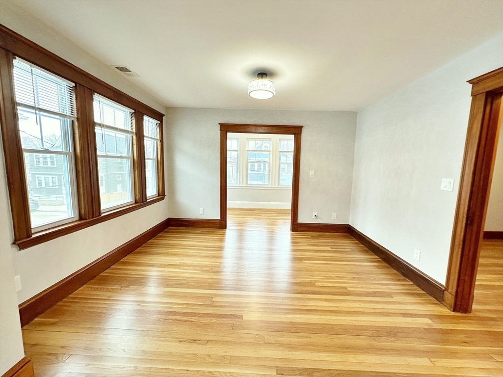 75 Governor Winthrop Road Somerville, MA 02145 - Photo 18 of 35