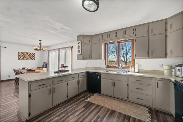 $255,000 | 42242 North 770 East Road, Rankin, IL 60960