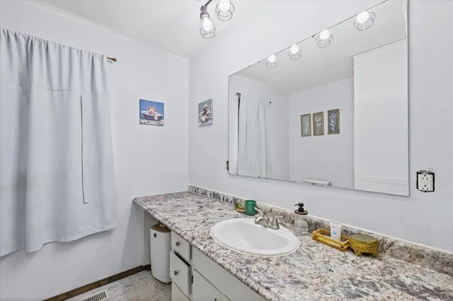 $255,000 | 42242 North 770 East Road, Rankin, IL 60960