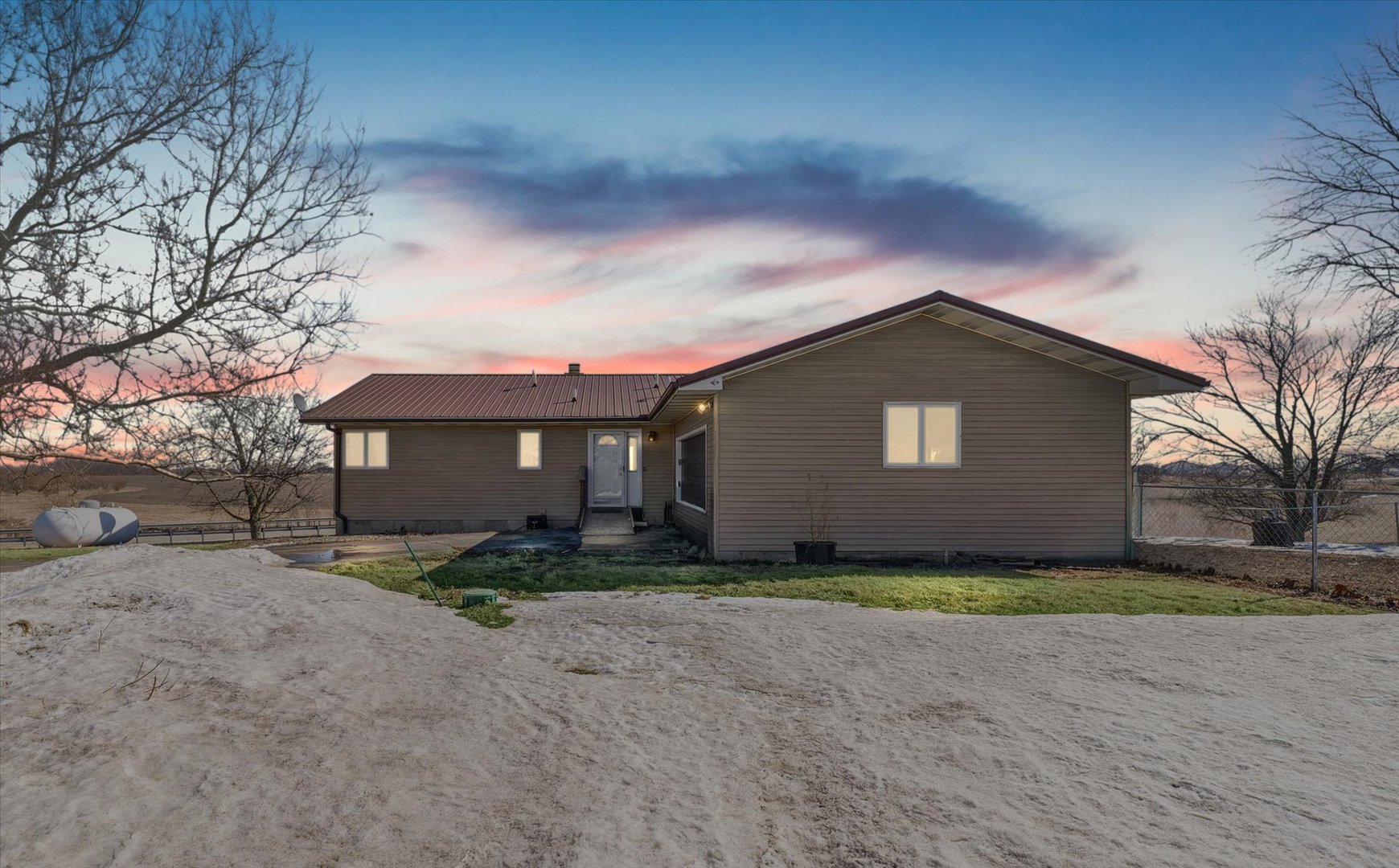 42242 North 770 East Road Rankin, IL 60960 - Photo 2 of 30