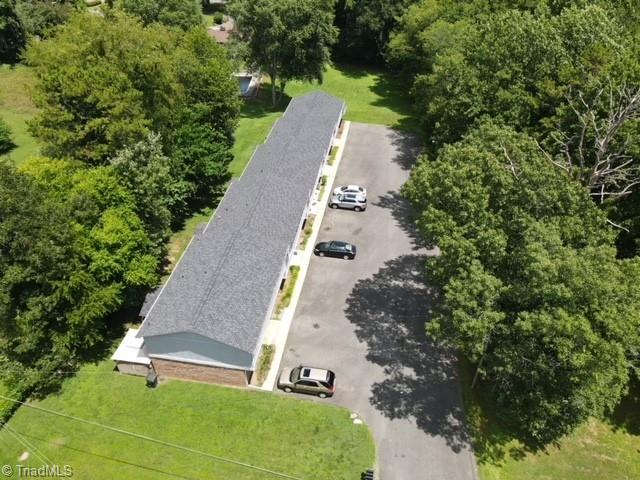 1908 Cardinal Drive Mount Airy, NC 27030 - Photo 13 of 25 Gallery Image 13