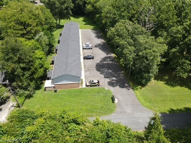 1908 Cardinal Drive Mount Airy, NC 27030 - Photo 14 of 25 Gallery Image 14