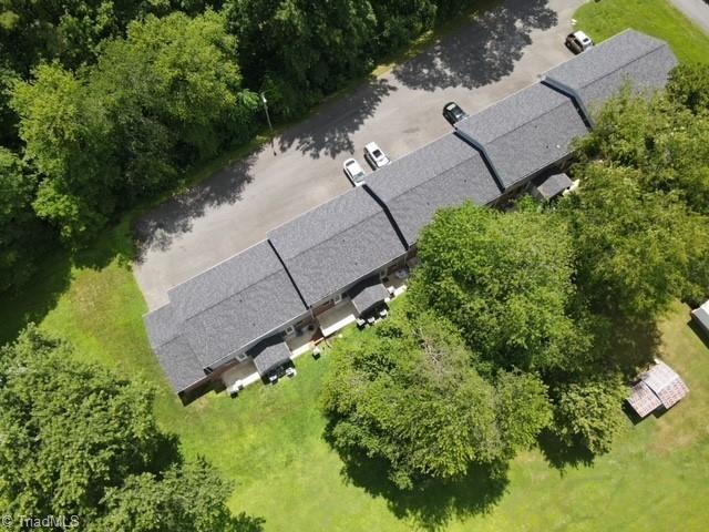 1908 Cardinal Drive Mount Airy, NC 27030 - Photo 20 of 25 Gallery Image 20