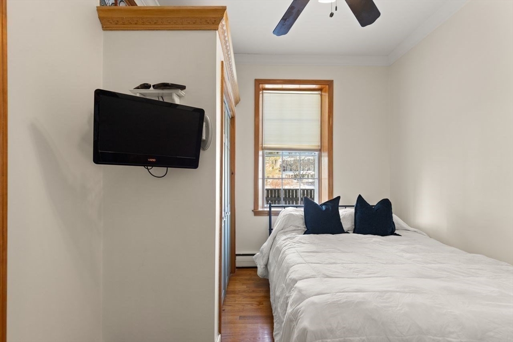 26 Summer Street, Unit 1 Marblehead, MA 01945 - Photo 15 of 35