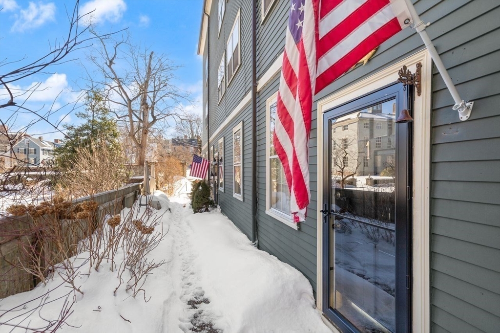 26 Summer Street, Unit 1 Marblehead, MA 01945 - Photo 24 of 35