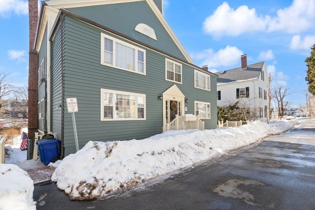 26 Summer Street, Unit 1 Marblehead, MA 01945 - Photo 25 of 35