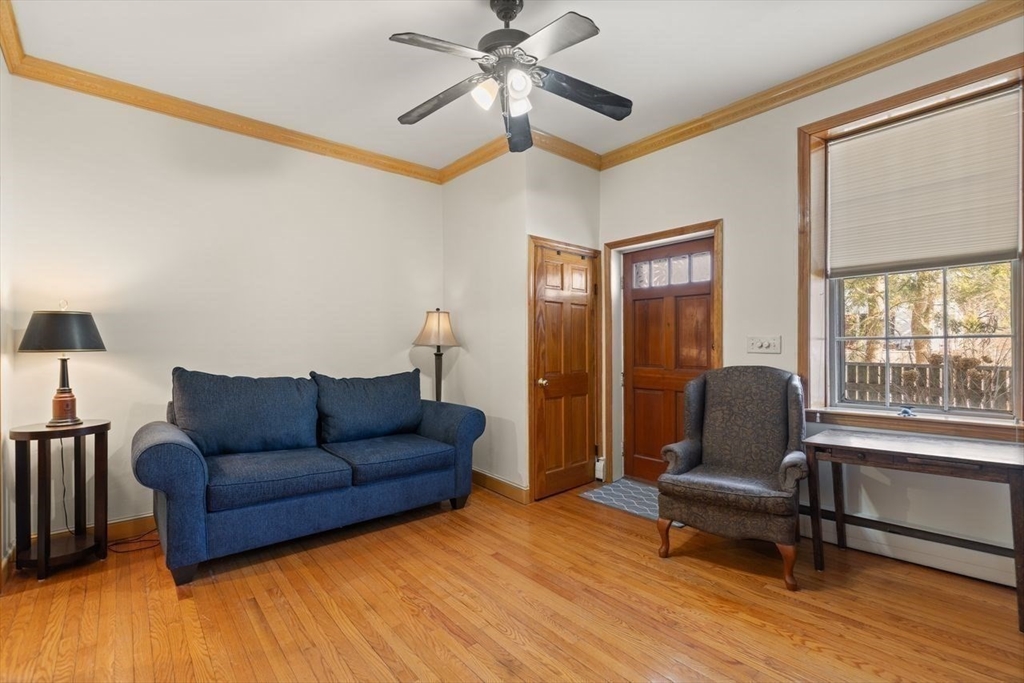 26 Summer Street, Unit 1 Marblehead, MA 01945 - Photo 3 of 35