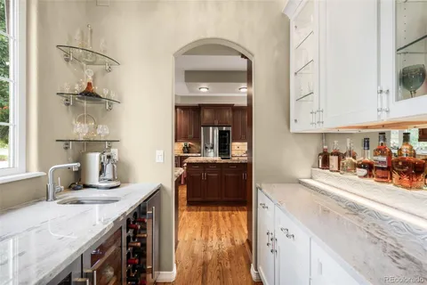 a large kitchen with lots of counter top space