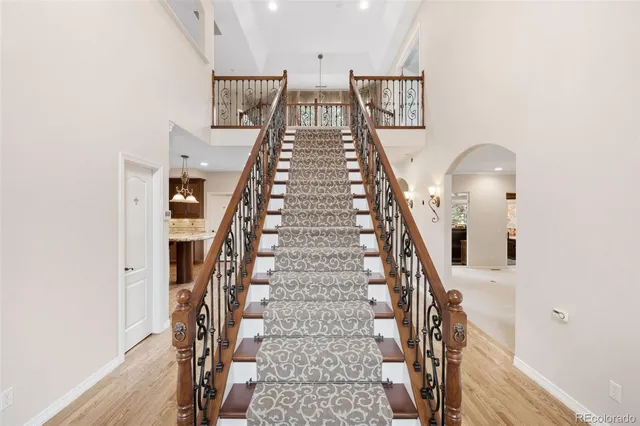 a view of entryway with a front door