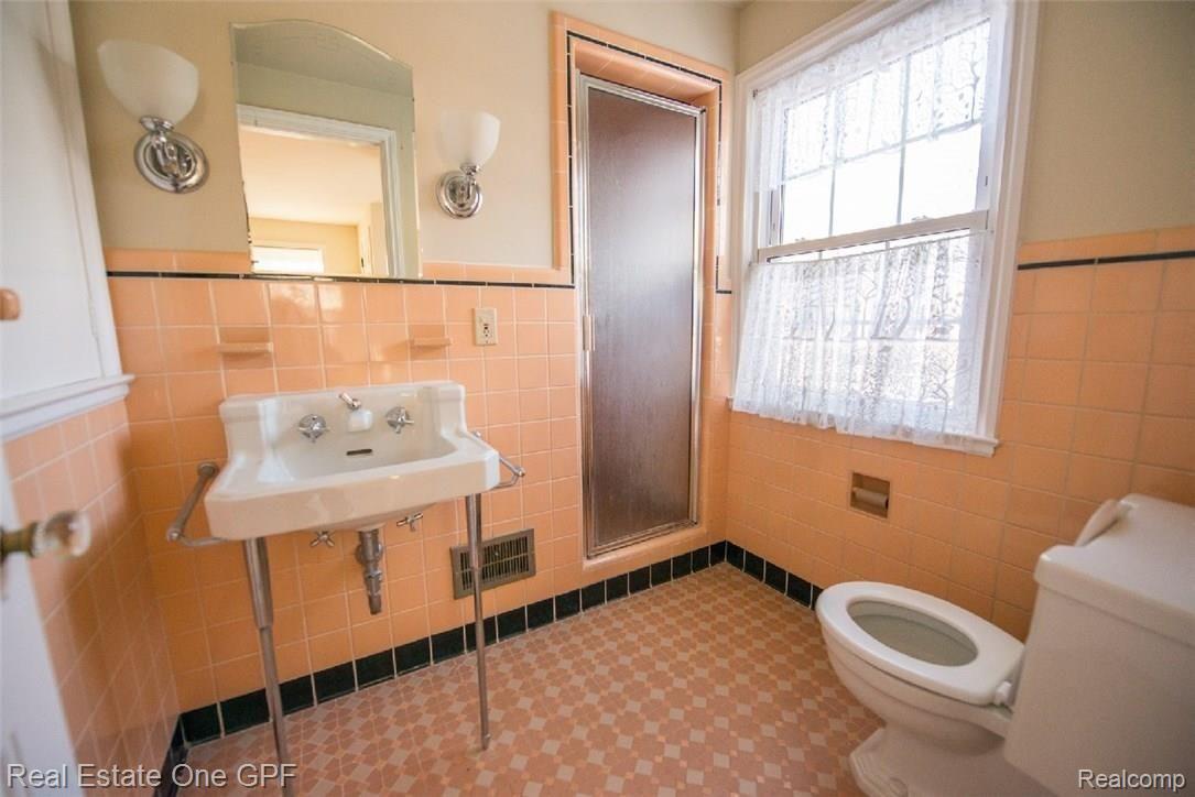 809 Pemberton Road Grosse Pointe, MI 48230 - Photo 20 of 38 20DSC_8226.jpg