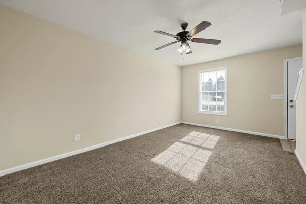 $895 | 2332 Raleigh Court, Unit 6, Clarksville, TN 37043