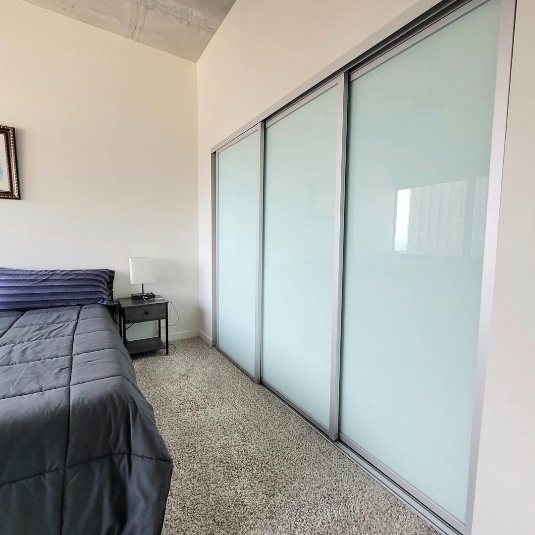 235 West Van Buren Street, Unit 3902 Chicago, IL 60607 - Photo 14 of 27