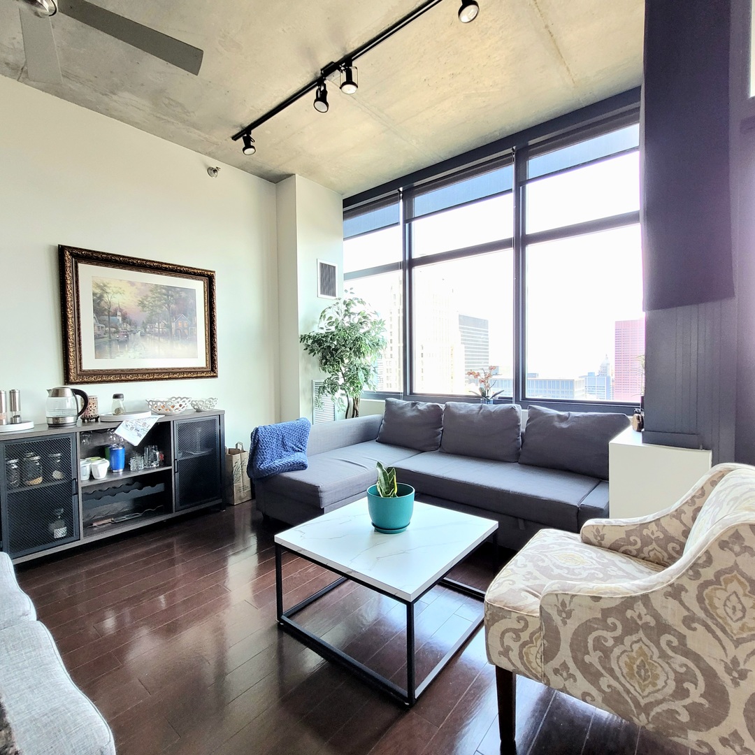 235 West Van Buren Street, Unit 3902 Chicago, IL 60607 - Photo 6 of 27