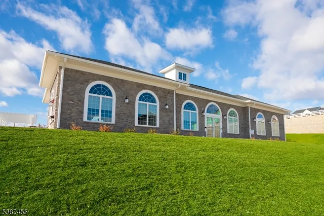 $1,185,000 | 58 Eastwood Terrace, East Hanover, NJ 07936