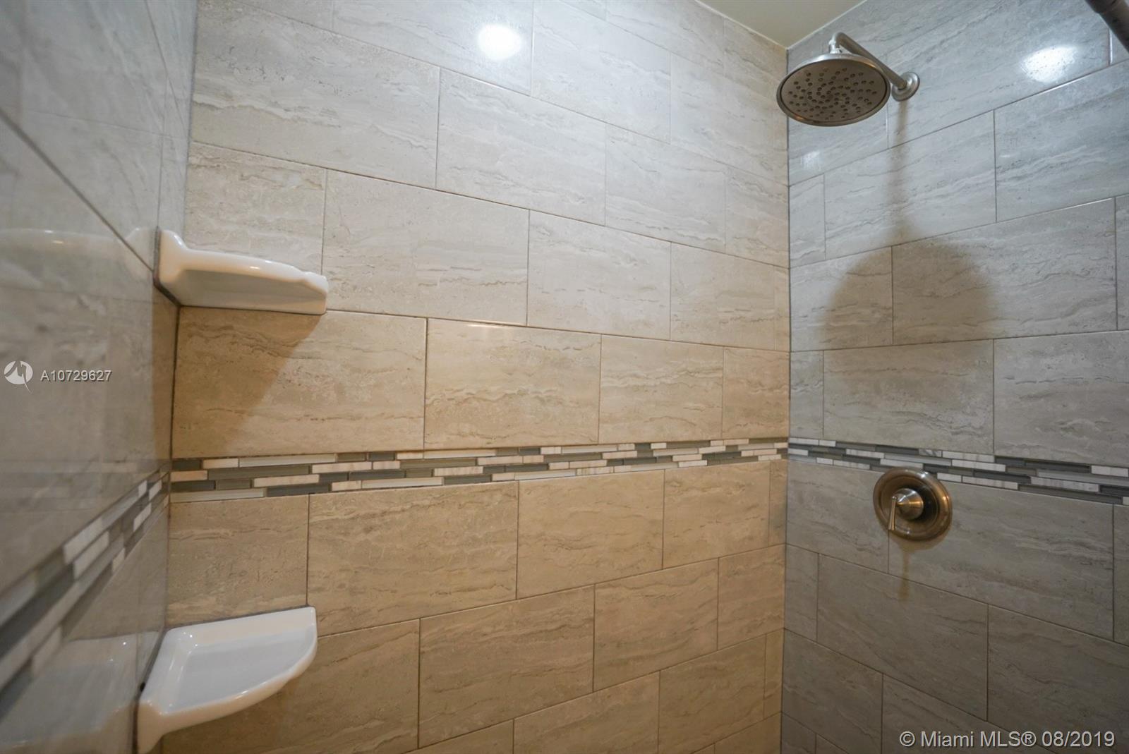 11501 Southwest 109th Road, Unit 13D Miami, FL 33176 - Photo 21 of 30 Second Bathroom - Rain Shower