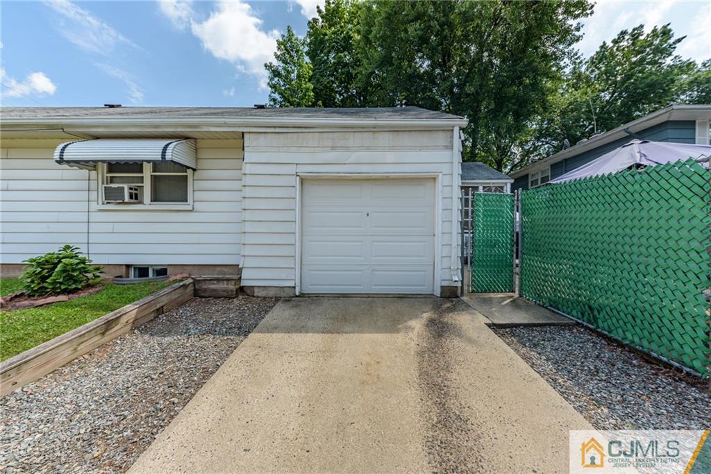 138 River Edge Road Bergenfield, NJ 07621 - Photo 28 of 28 a view of a backyard of the house