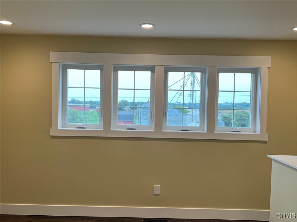 3817 Gully Road Skaneateles, NY 13152 - Photo 29 of 40 NOOK UPSTAIRS