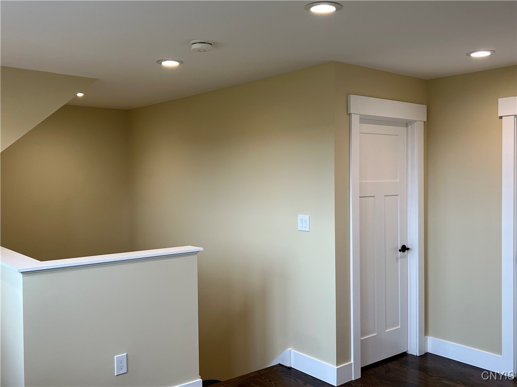 3817 Gully Road Skaneateles, NY 13152 - Photo 30 of 40 UPSTAIRS NOOK AREA