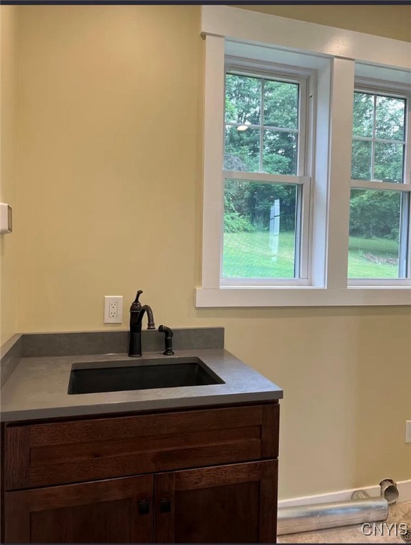 3817 Gully Road Skaneateles, NY 13152 - Photo 36 of 40 BACK ENTRANCE MUDROOM/LAUNDRY