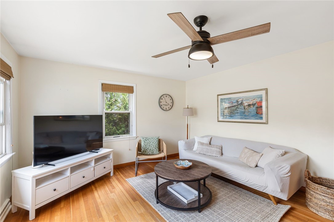32 Overhill Road Warren, RI 02885 - Photo 12 of 47