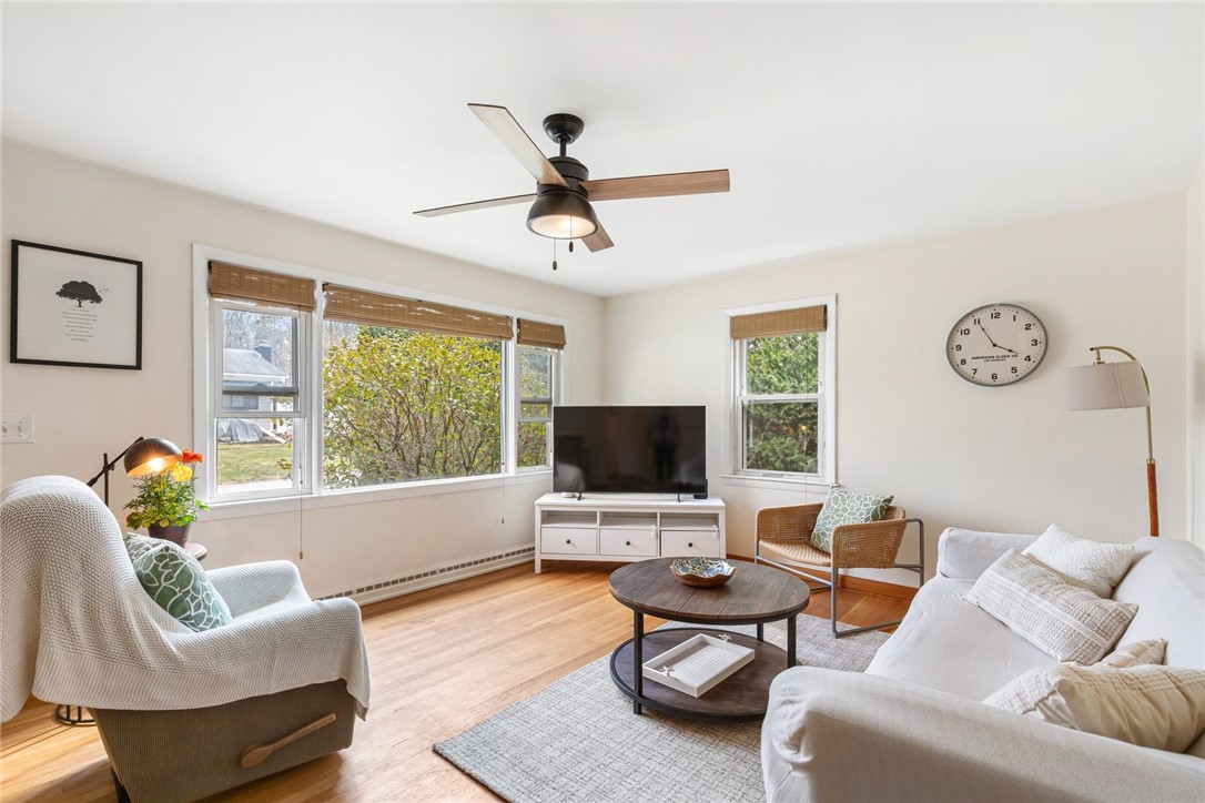 32 Overhill Road Warren, RI 02885 - Photo 13 of 47