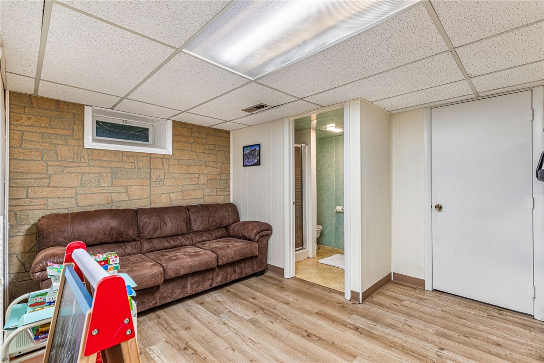 32 Overhill Road Warren, RI 02885 - Photo 37 of 47