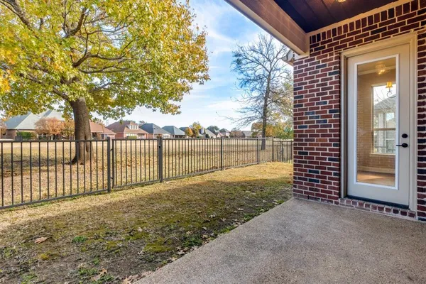 $549,000 | 1854 Masters Drive, DeSoto, TX 75115