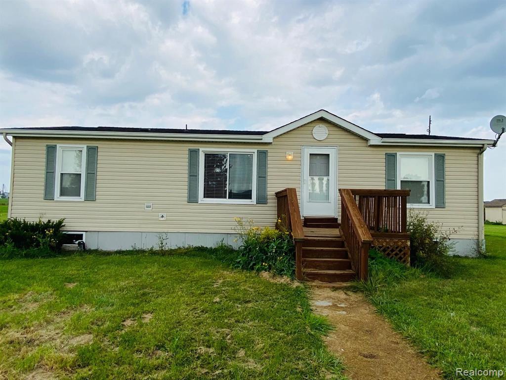 3244 Moore Road Snover, MI 48472 - Photo 2 of 32