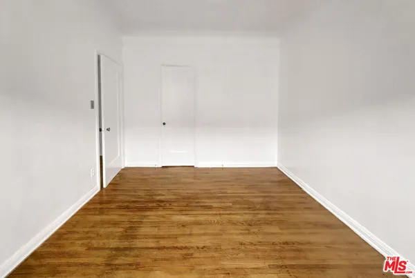 $2,400 | 351 North Sierra Bonita Avenue, Unit 2, Los Angeles, CA 90036