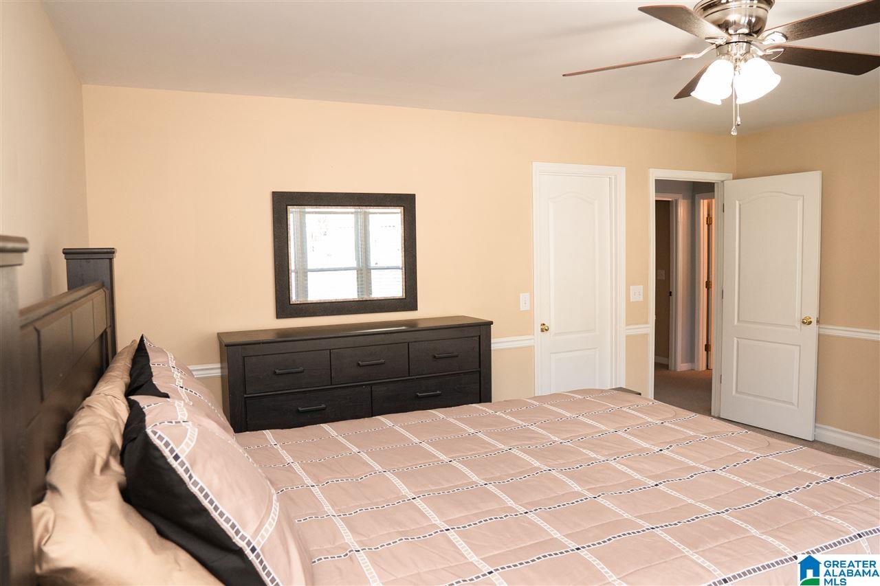 1804 Sandy Ridge Circle Hoover, AL 35244 - Photo 23 of 41
