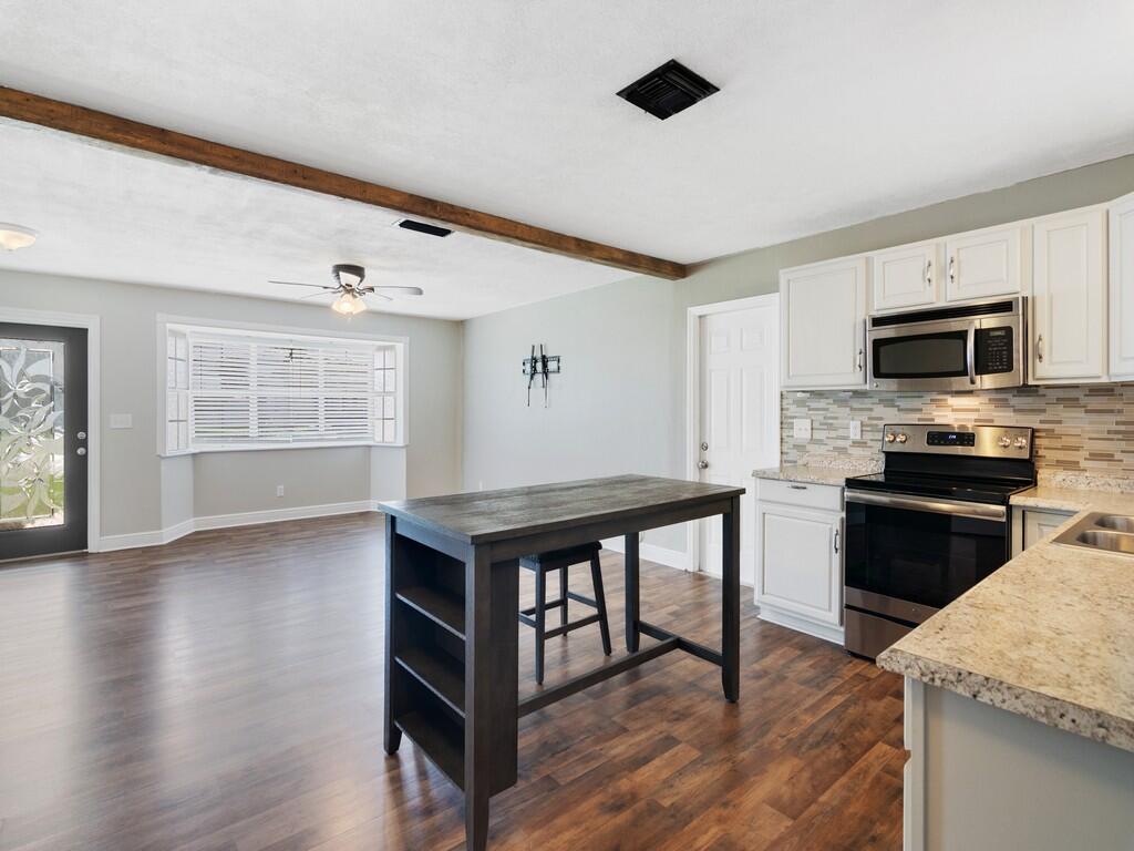 1511 Southeast Portillo Road Port St. Lucie, FL 34952 - Photo 38 of 45 Image35