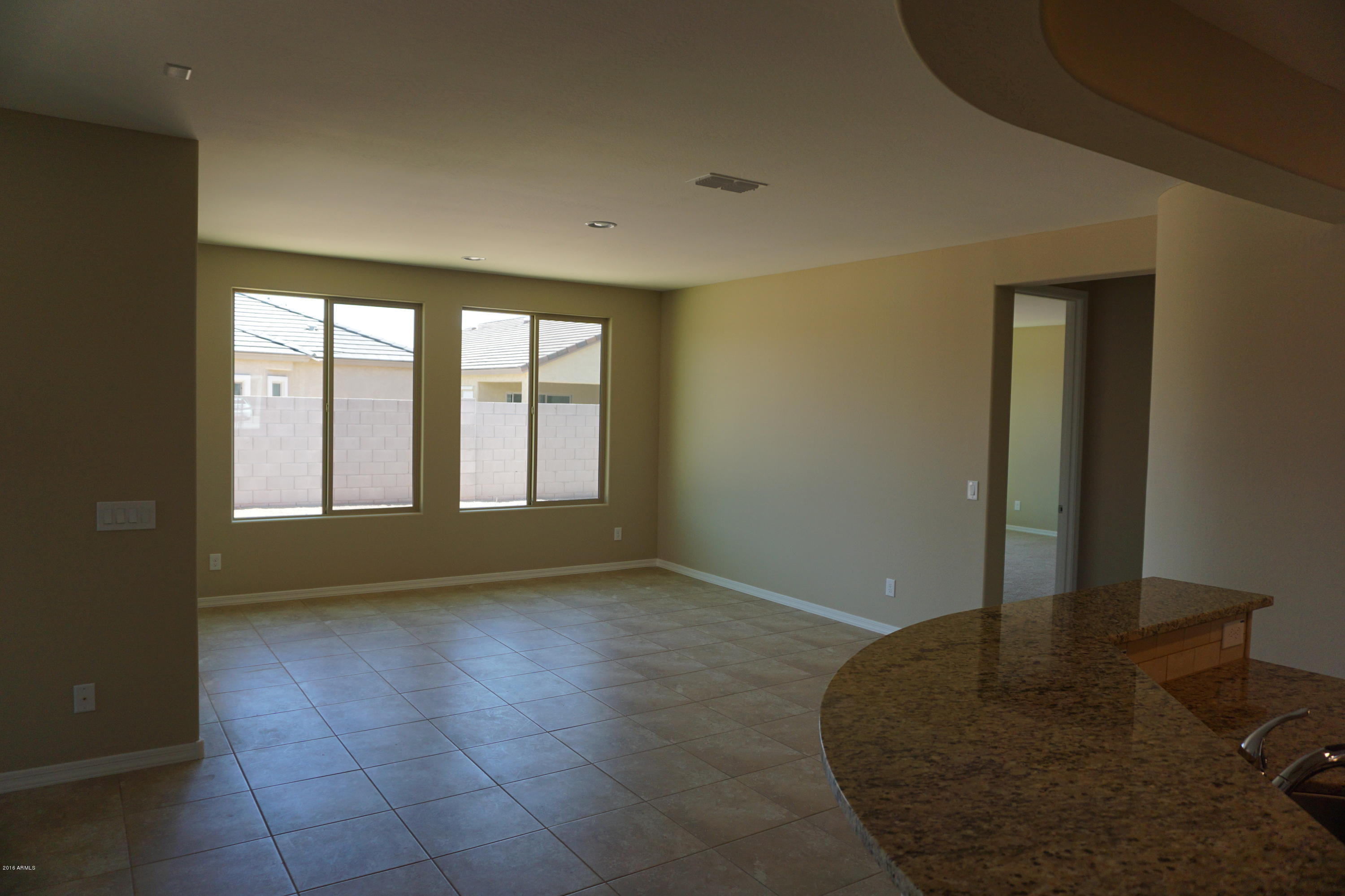 2537 West Royer Road Phoenix, AZ 85085 - Photo 10 of 17 GREAT ROOM