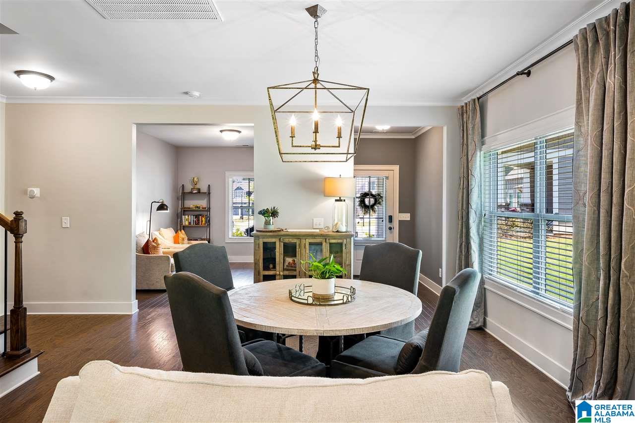 1465 Valley Trace Birmingham, AL 35210 - Photo 6 of 34