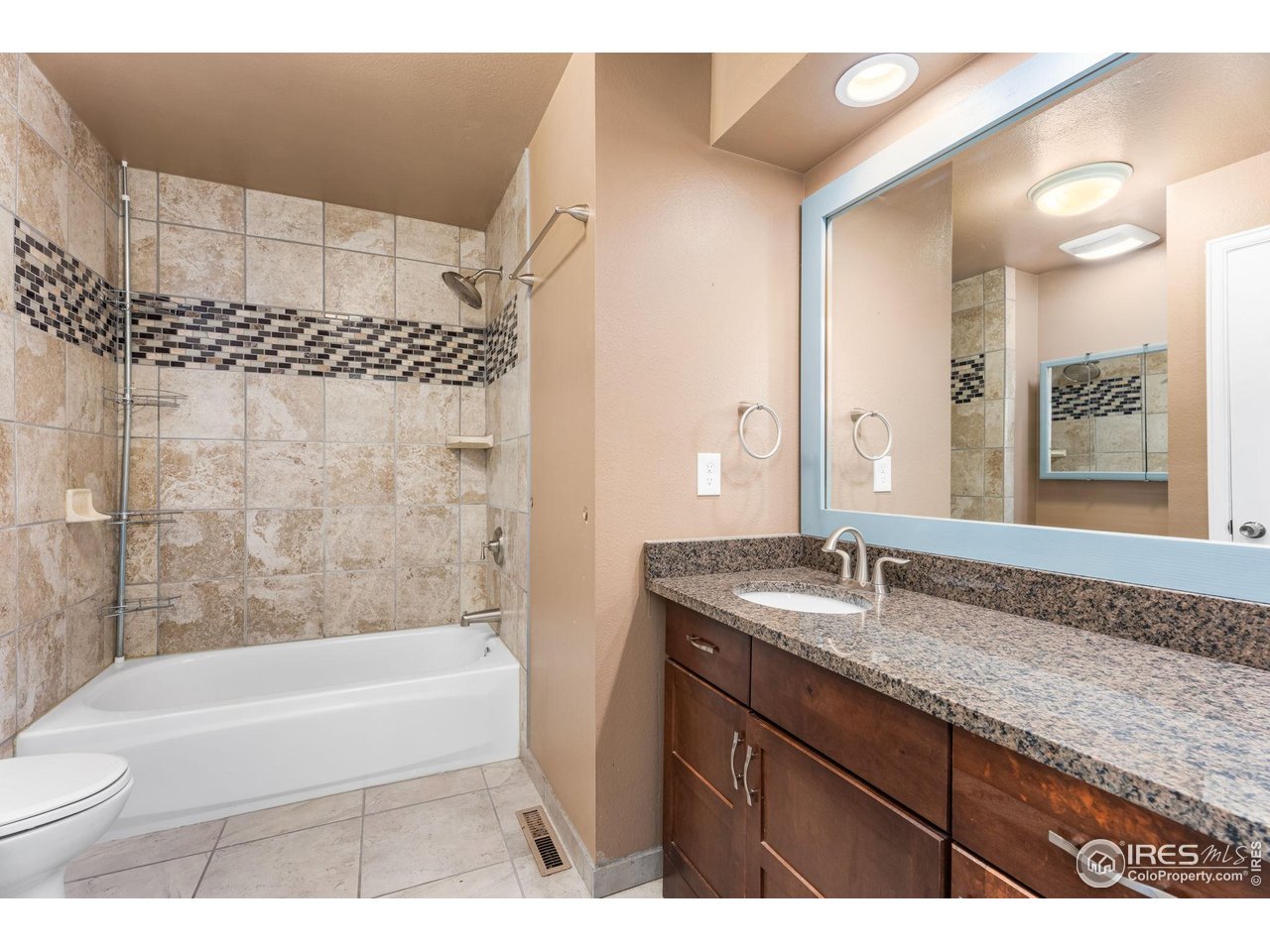 3036 Rustic Court Fort Collins, CO 80526 - Photo 21 of 29 Upper Shared Bath
