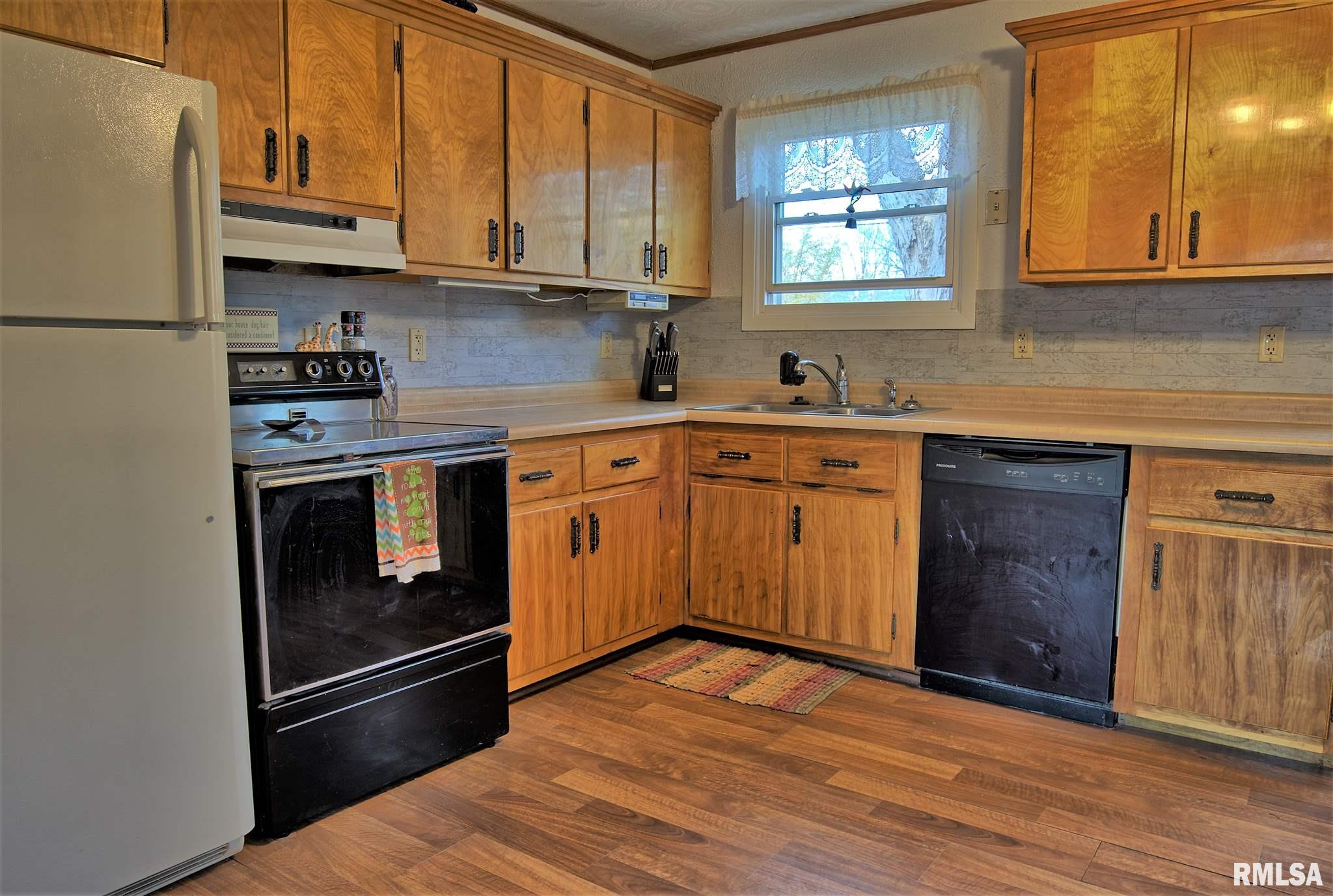 305 Kaskaskia Road Marquette Heights, IL 61554 - Photo 5 of 15 Gallery Image 5